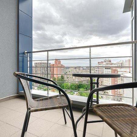 Petrovdom Apartaments 11-212 In Rc Central Park, 7 John Mccain Street Kyiv Exterior photo