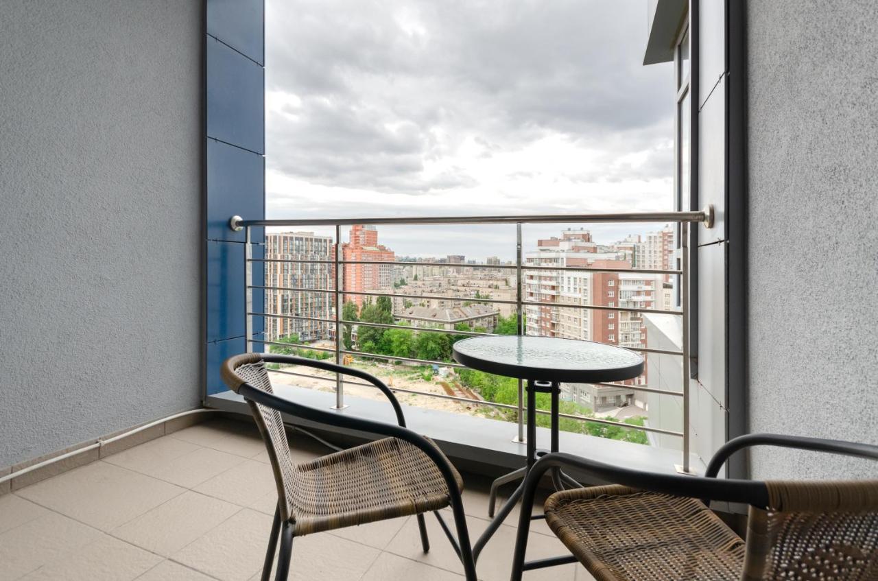Petrovdom Apartaments 11-212 In Rc Central Park, 7 John Mccain Street Kyiv Exterior photo